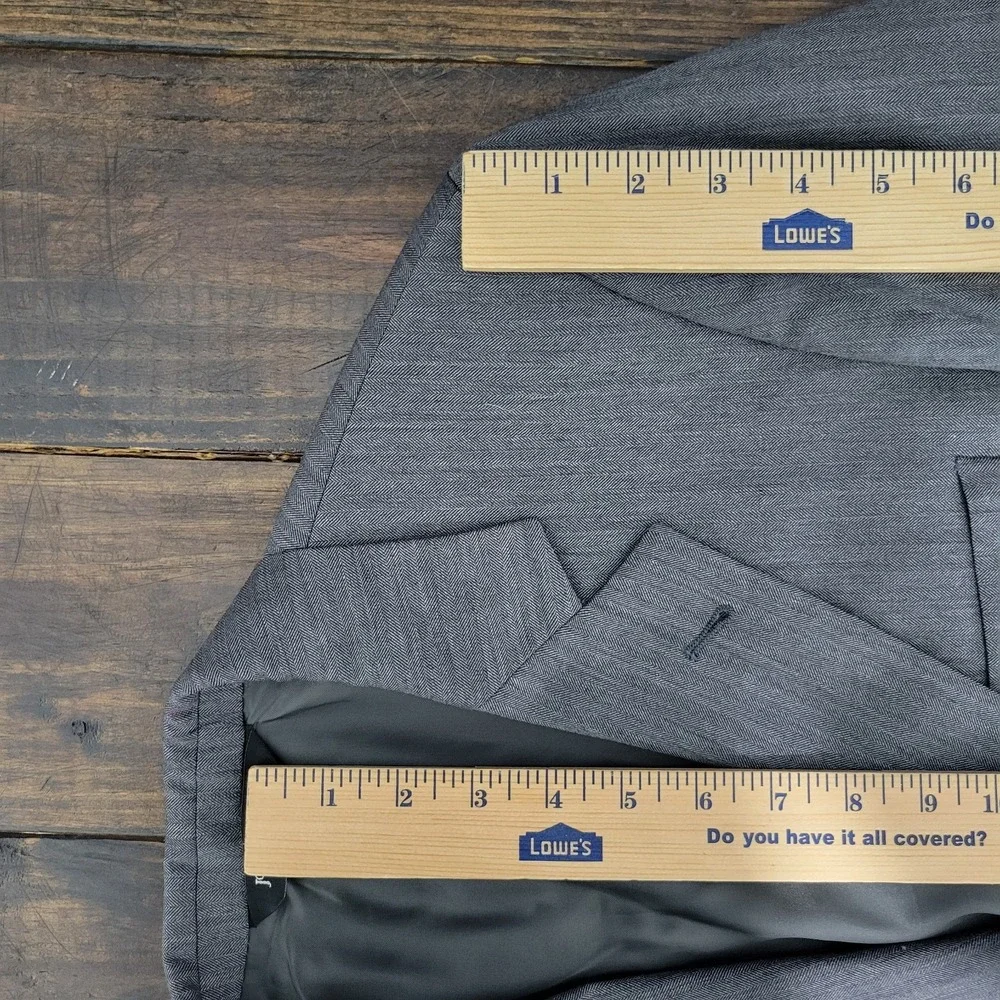 JOS A BANK Signature Mens Sport Coat Blazer Two Button Gray Wool Herringbone 38R